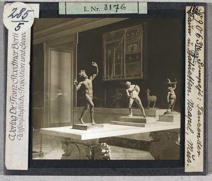 Vorschaubild Neapel, Museum: Tanzender Faun und Statuetten aus Pompeji 
